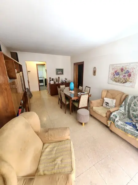 Departamento de 3 ambientes en venta en Centro