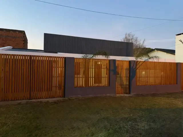 Casa de 3 ambientes en venta en LOS PINARES