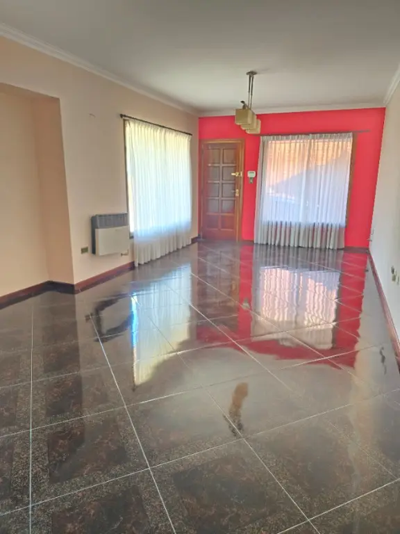 Casa de 5 ambientes en venta en LOS PINARES