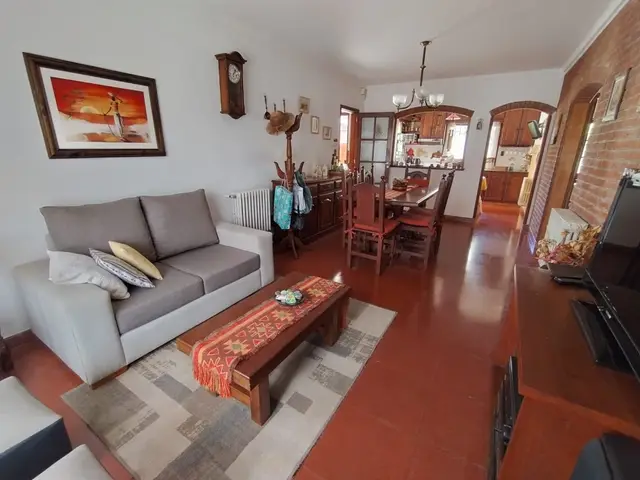 Casa de 3 ambientes en venta en MALVINAS ARGENTINAS