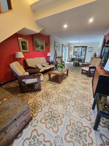 Casa de 5 ambientes en venta en PARQUE LURO