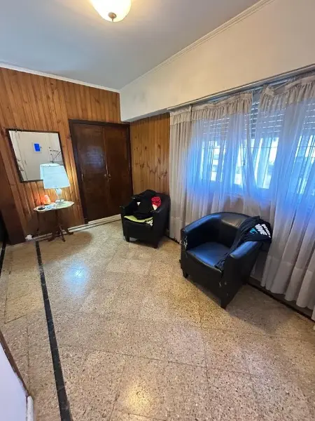 Casa de 4 ambientes en venta en NUEVA POMPEYA