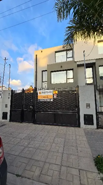 PH de 5 ambientes en venta en VILLA PRIMERA
