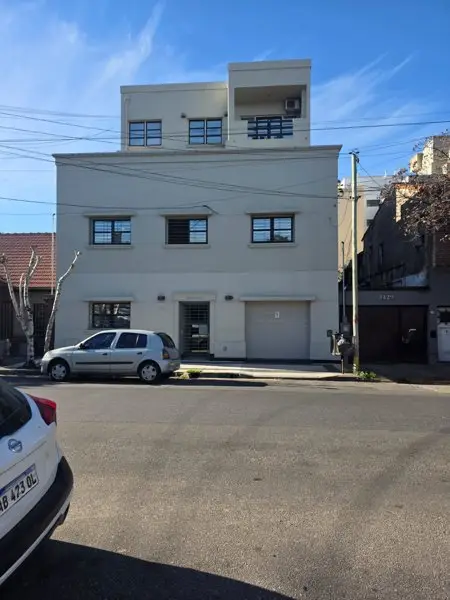Departamento de 4 ambientes en venta en LA PERLA