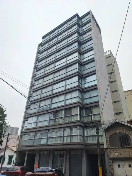 Departamento de 3 ambientes en venta en LA PERLA