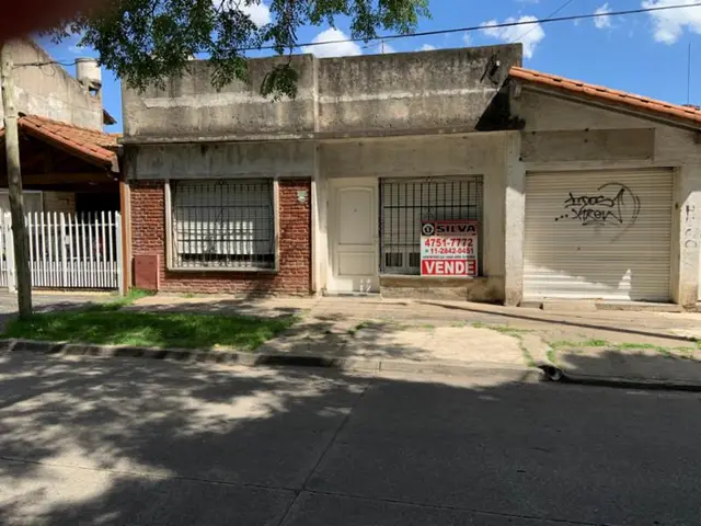 Casa de 4 ambientes en venta en LA PERLA