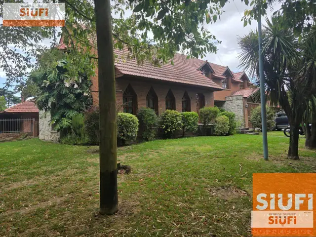 Casa de 5 ambientes en venta en LOS PINARES
