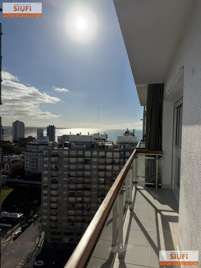 Departamento de 2 ambientes en venta en AREA CENTRO