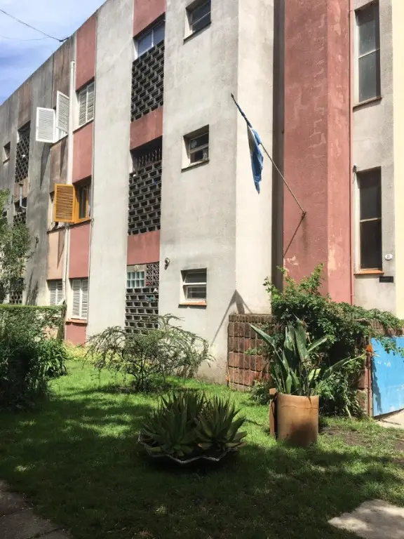 Departamento de 3 ambientes en venta en LAS LILAS