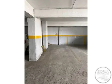 Cochera en venta en LA PERLA