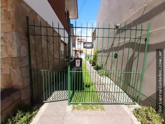 PH de 3 ambientes en venta en LA PERLA