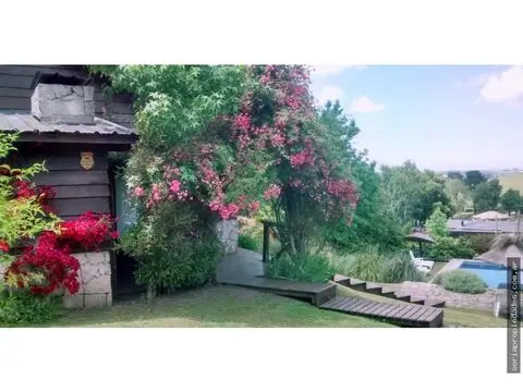 Casa de 4 ambientes en venta en Sierra de los Padres