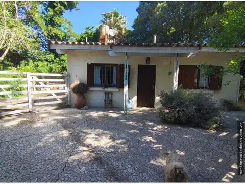 Casa de 3 ambientes en venta en PARQUE MONTEMAR-EL GROSELLAR