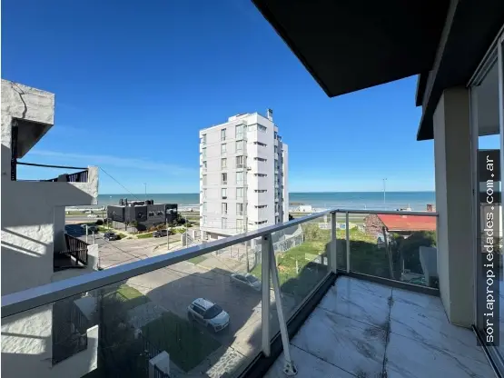 Departamento de 2 ambientes en venta en PARQUE LURO