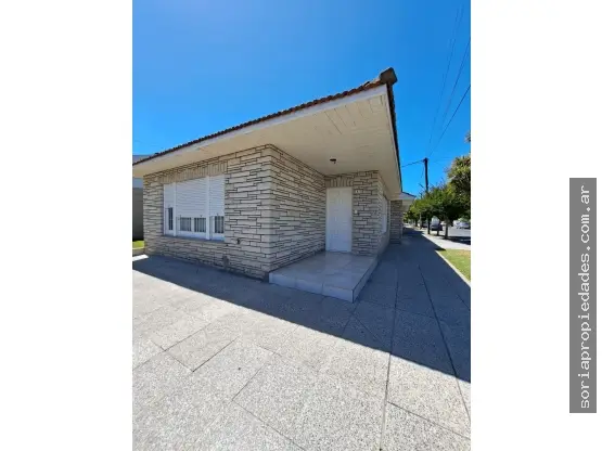 Casa de 4 ambientes en venta en NUEVA POMPEYA