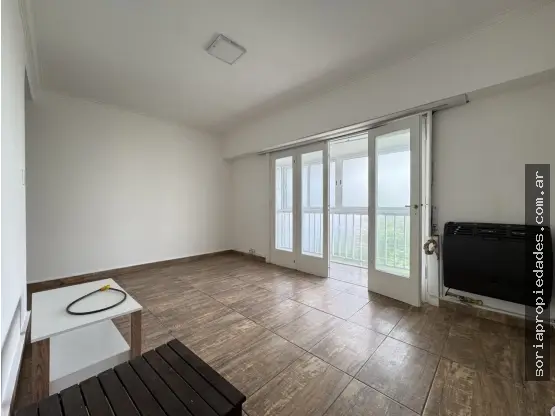 Departamento de 3 ambientes en venta en LA PERLA