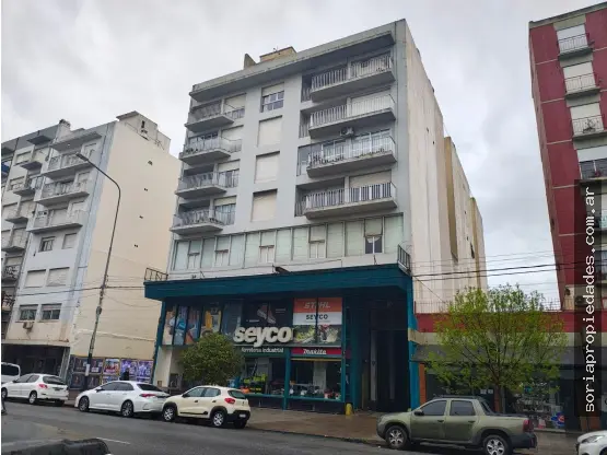 Local de 5 ambientes en venta en SAN JOSE