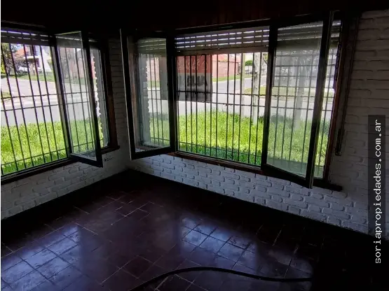 Casa de 4 ambientes en venta en PUNTA MOGOTES