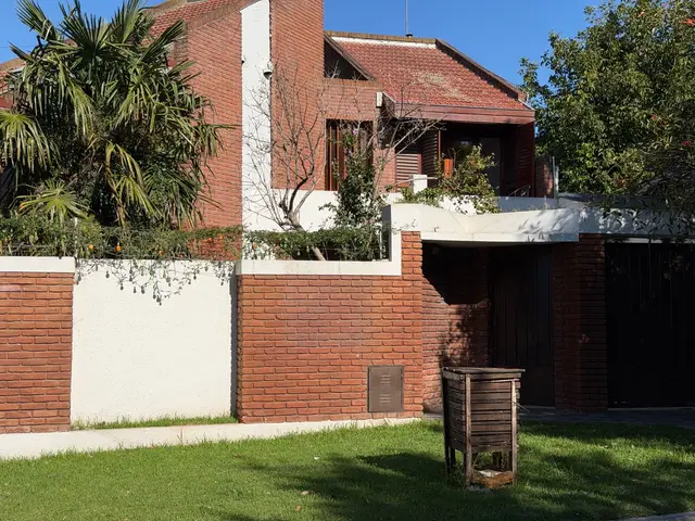 Casa de 4 ambientes en venta en COLINAS DE PERALTA RAMOS