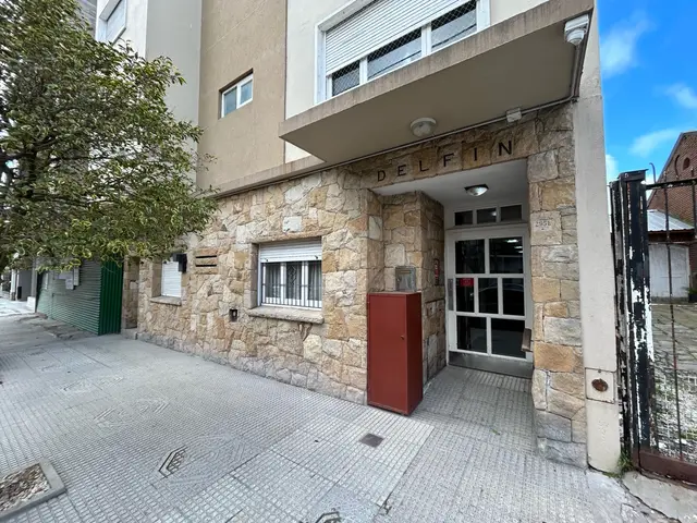 Departamento de 3 ambientes en venta en ESTACION TERMINAL (ALDREY)