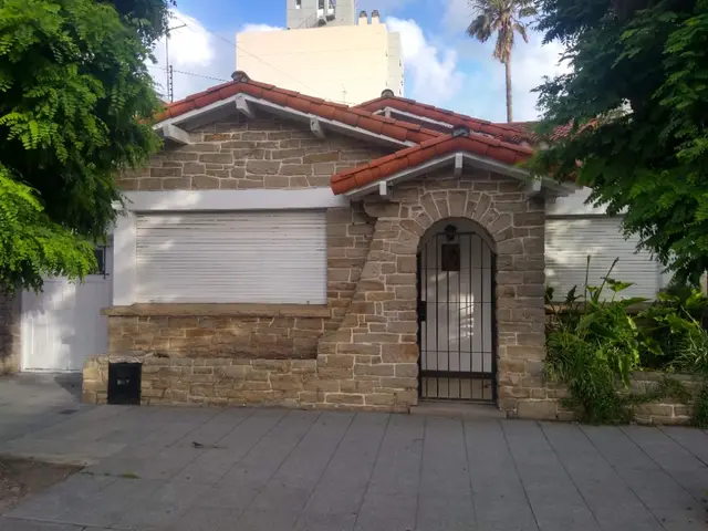 Casa en alquiler en PLAZA PERALTA RAMOS