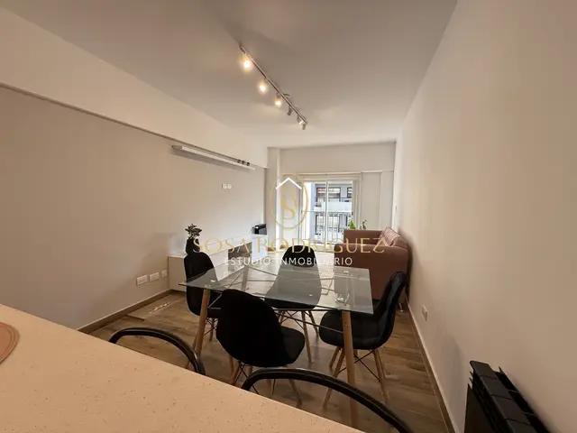 Departamento de 3 ambientes en venta en ESTACION TERMINAL (ALDREY)
