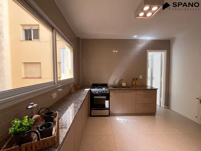 Departamento de 4 ambientes en venta en Centro