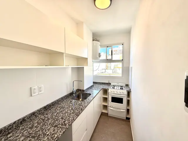 Departamento de 2 ambientes en venta en ESTACION TERMINAL (ALDREY)