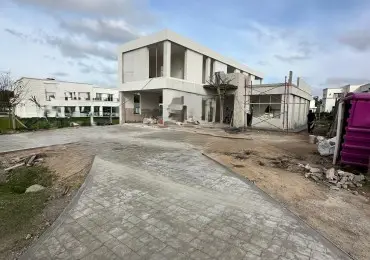 Casa de 5 ambientes en venta en BOSQUE PERALTA RAMOS
