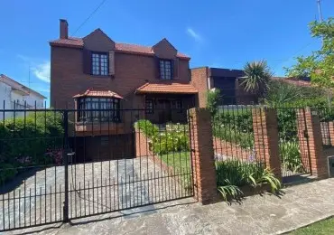 Casa de 4 ambientes en venta en SAN CARLOS