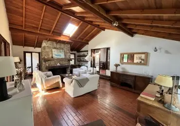 Casa de 5 ambientes en venta en BOSQUE PERALTA RAMOS