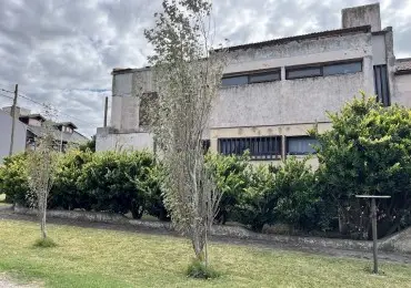 Casa de 6 ambientes en venta en LOS ACANTILADOS
