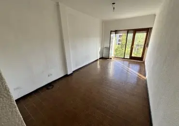 Departamento de 3 ambientes en venta en LA PERLA