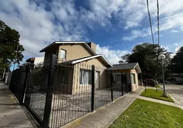 Casa de 4 ambientes en venta en LA FLORIDA