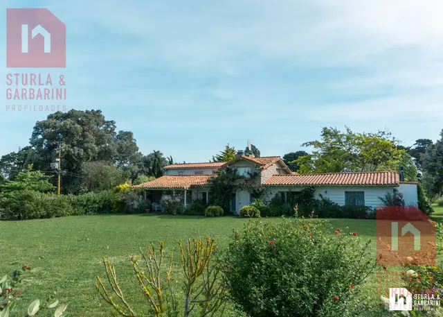 Casa de 6 ambientes en venta en Playa Chapadmalal