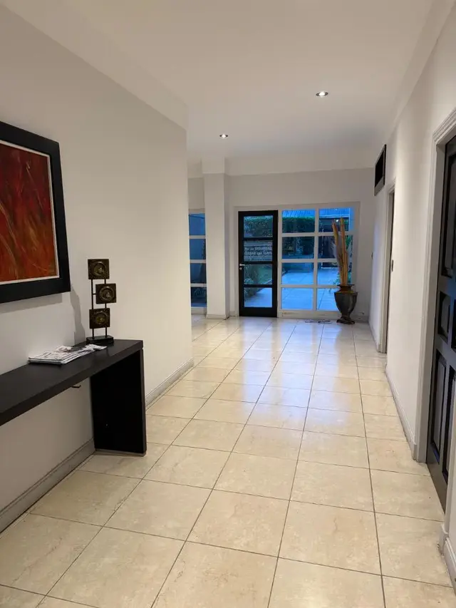 Departamento de 4 ambientes en venta en LA PERLA