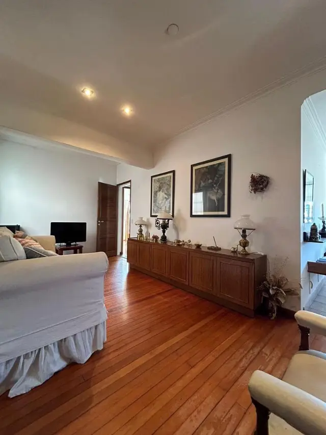 Departamento de 4 ambientes en venta en LOS TRONCOS