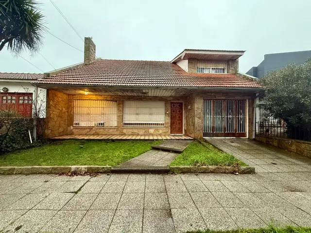 Casa de 5 ambientes en venta en COLINAS DE PERALTA RAMOS