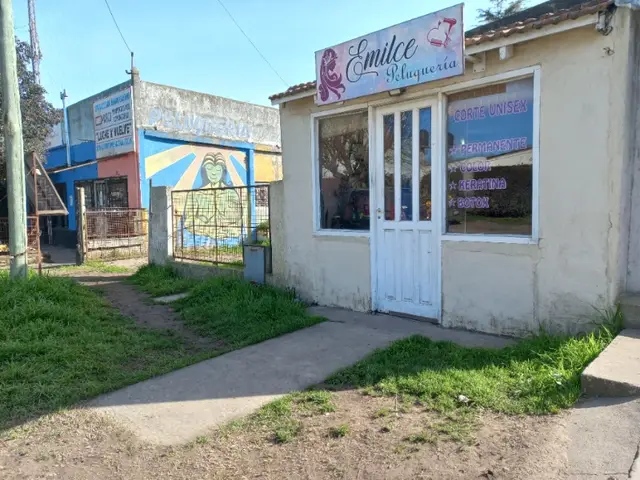 Casa de 3 ambientes en venta en ESTACION CAMET