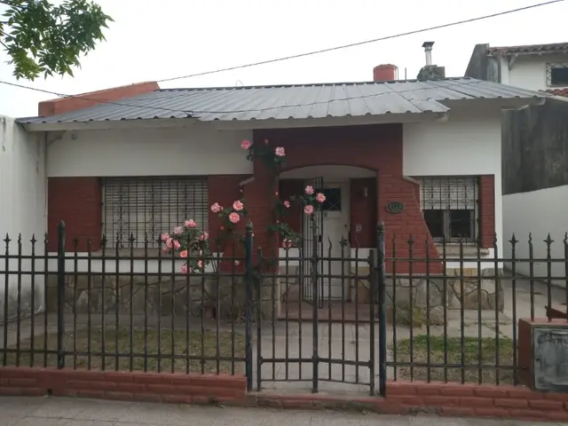 Casa de 6 ambientes en venta en NEWBERY JORGE