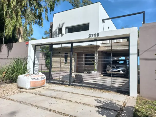 Casa de 3 ambientes en venta en LAS MARGARITAS