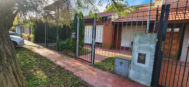 Casa de 4 ambientes en venta en ESTRADA JOSE MANUEL