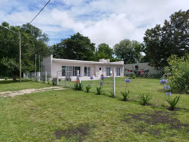 Casa de 3 ambientes en alquiler en ESTACION CAMET