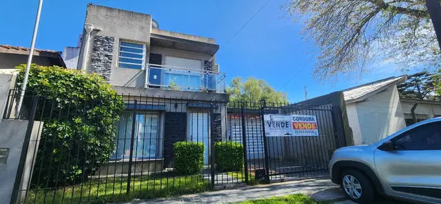 Casa de 4 ambientes en venta en LOS PINARES