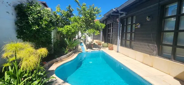 Casa de 3 ambientes en venta en PRIMERA JUNTA