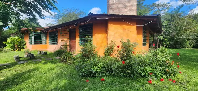 Casa de 4 ambientes en venta en ESTACION CAMET