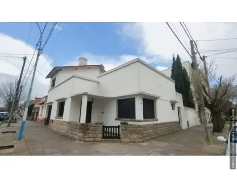 Casa de 3 ambientes en venta en NUEVA POMPEYA