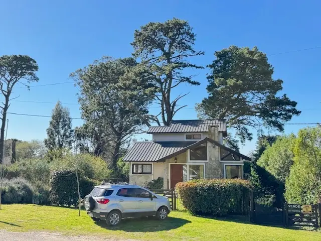 Casa de 4 ambientes en venta en Sierra de los Padres